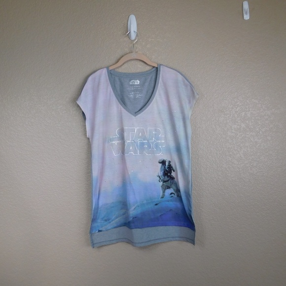 Rock & Republic Star Wars V Neck T Shirt - Picture 1 of 3